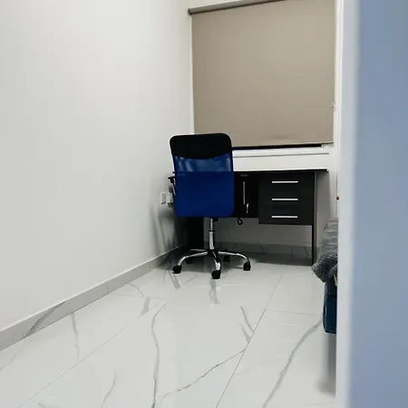 Brand New, Finikoudes Area 拉纳卡