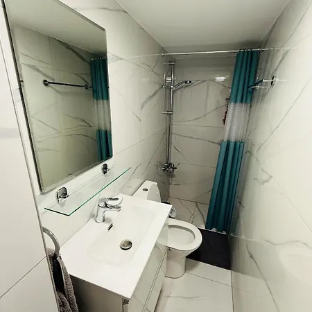 Brand New, Finikoudes Area Λάρνακα